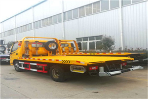 江山附近拖车救援搭电