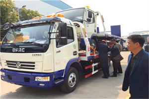 江山汽车道路救援拖车价格